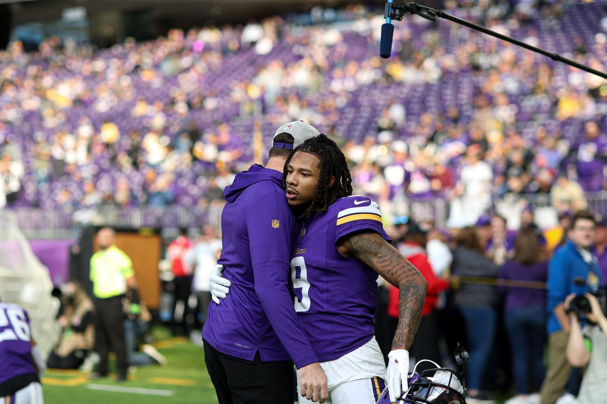 ain’t been on here in so long, turn me up!! 💜 #Vikings