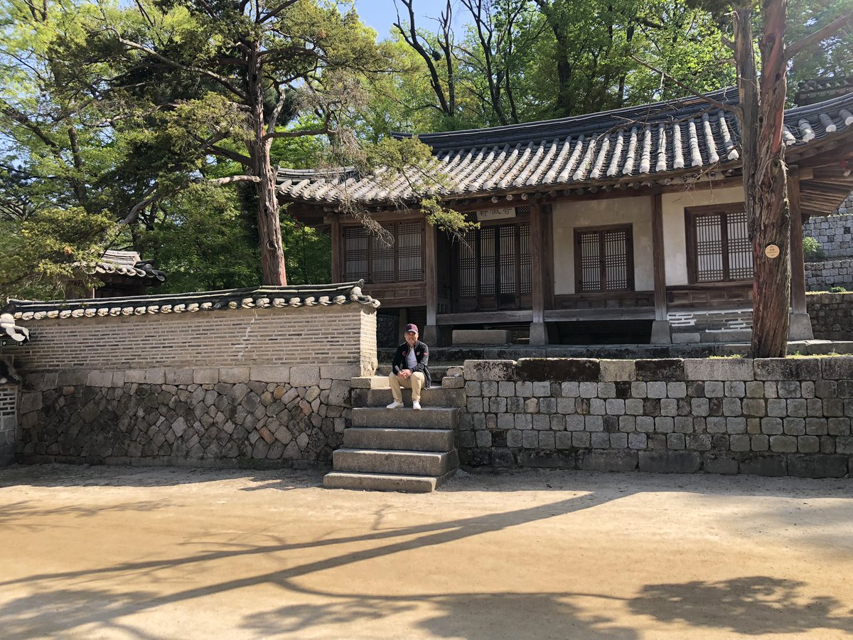 _leesunyoung's tweet photo. 비원 https://t.co/dDsqCkjXLg