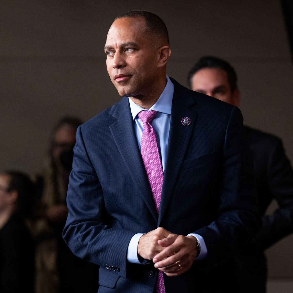Introducing OUR NEXT SPEAKER, HAKEEM JEFFRIES. Do you SUPPORT JEFFRIES FOR SPEAKER? YES OR NO🇺🇲💙🌊