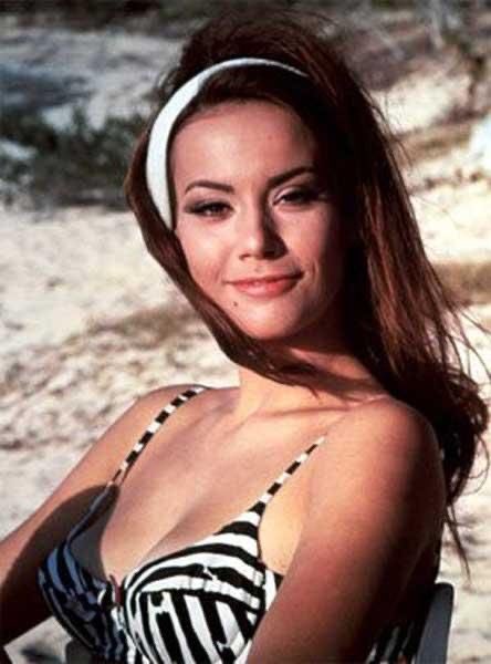 Claudine Auger - Thunderball 💐🍸