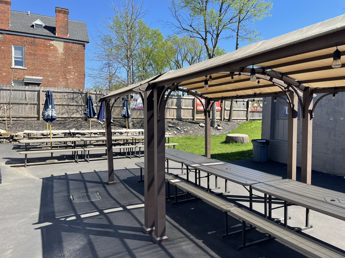 NorwoodCappys's tweet photo. It’s a beautiful Saturday to enjoy some beers on our patio!! 🍻
#CappysAF #NorwoodOH #DayDrinkin https://t.co/ulpSbf5Luz