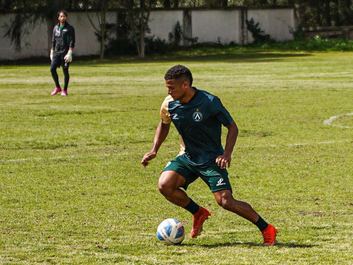 América de Quito tweet media