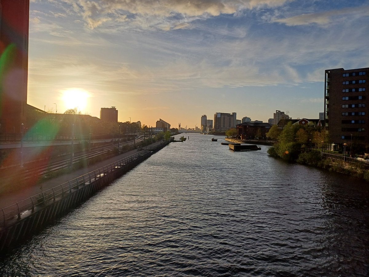 Fine evening in Manchester. Fingers crossed its as nice tomorrow morning