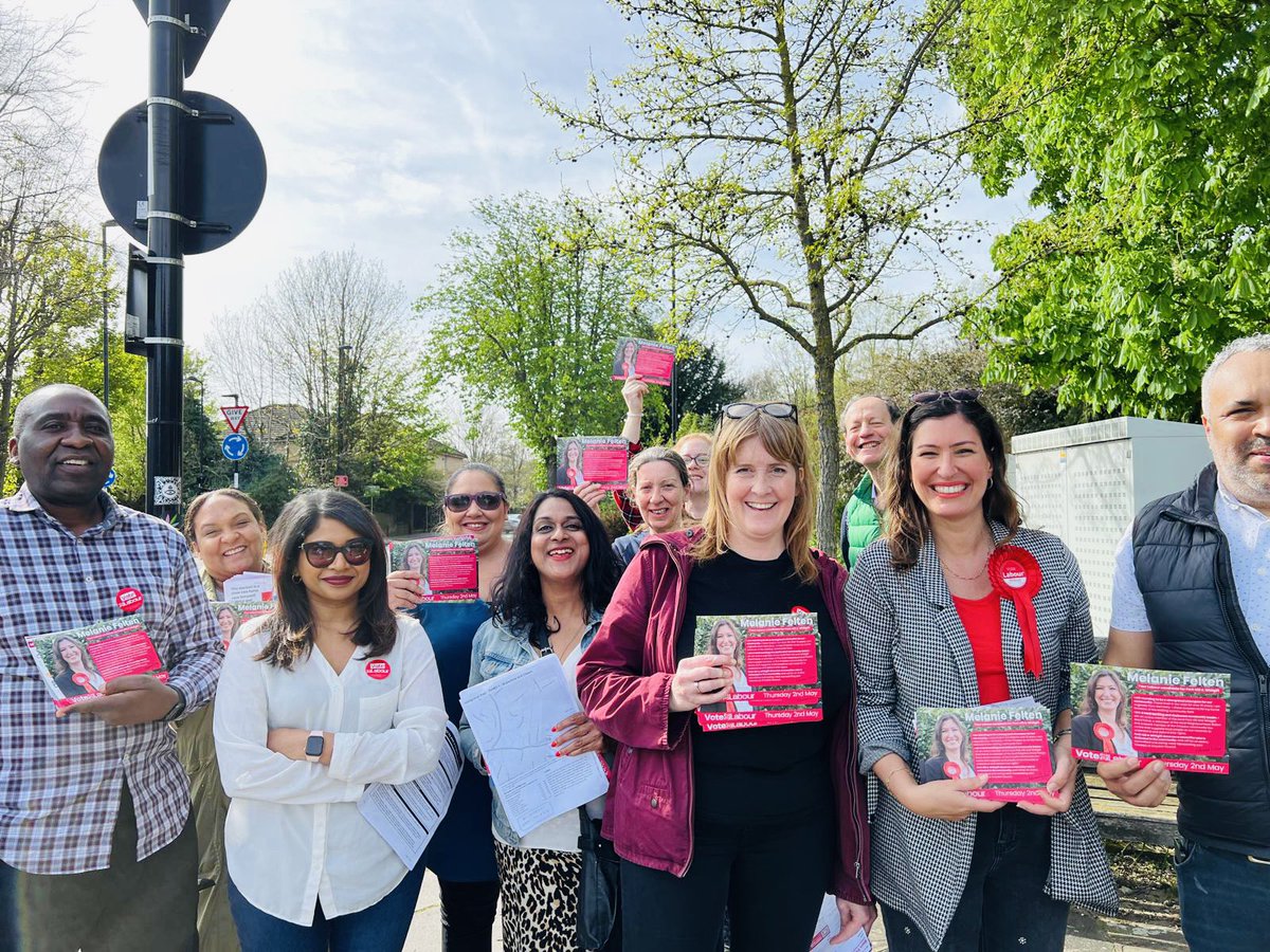 Great to be out for the brilliant @MelanieFelt in Park Hill & Whitgift today!☀️ Great to see the growing support for Melanie, who will make a great Councillor if elected on the 02nd of May and be a strong voice for this community.🌹