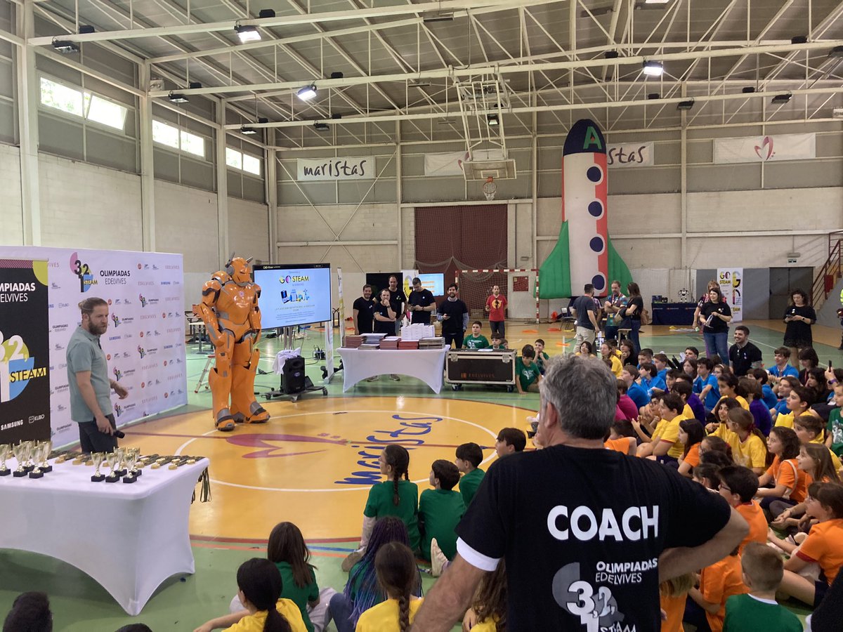 Gracias a <a href="/EdelvivesPRO/">EdelvivesPRO</a> <a href="/Edelvives/">Edelvives</a> por permitirnos disfrutar de una mañana de aprendizaje. Emociones, compañerismo, competición y mucho #Steam Una gran experiencia educativa. <a href="/CodeWeekEU/">EU Code Week</a>