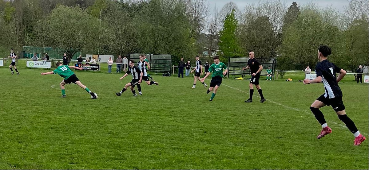 Pantegafc16s's tweet photo. Another tough battle with Race 15’s! We take all 3 points. All the very best for your remaining fixtures guys! 
Big week coming up - only the @GwentCountyFA 16’s final! 
#uppateg ⚪️⚫️

Our goals scored by 

Kaiden C ⚽️
Nathan R ⚽️ https://t.co/OMzs7i2nvf
