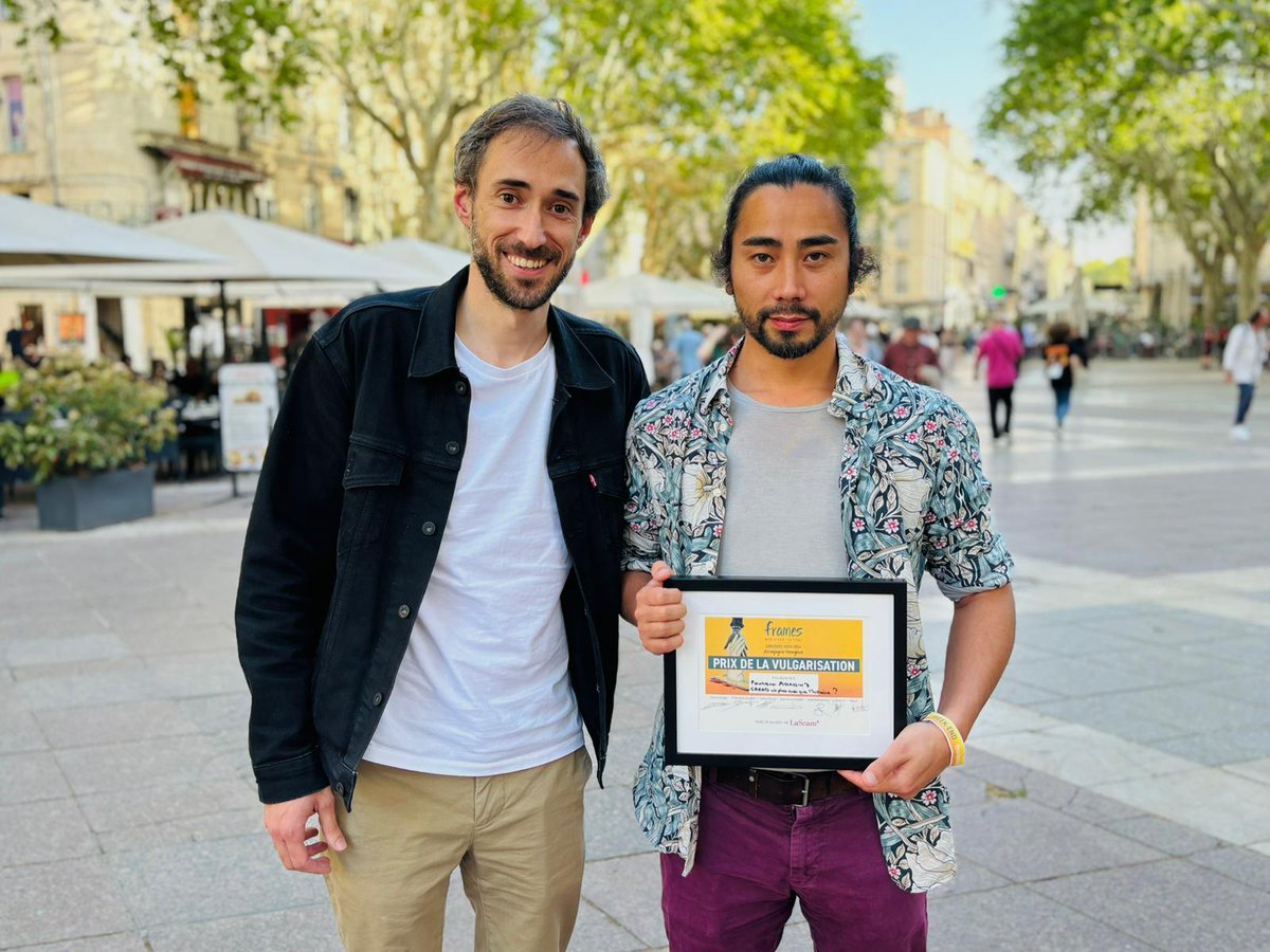webscam's tweet photo. 🏆 #Frames2024 | Le Prix de la Vulgarisation Scam, du concours Émergence de @FramesAvignon, est décerné à Carl-Maxence Vinh (@RCHTKTN) pour sa chaîne ARCHITEKTON👏👏
▶️https://t.co/Y1ZXJ6hMeX https://t.co/yhgDyCzeyR