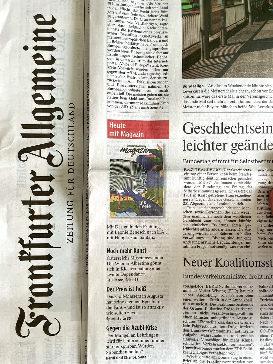 Today, the Frankfurter Allgemeine Magazin <a href="/fazmagazin/">fazmagazin</a> has been released! 🤩
This month it features a design special, for which I had the pleasure of illustrating the cover and beautiful design pieces being presented at <a href="/iSaloniofficial/">Salone del Mobile</a> 
Such a wonderful collaboration! 🫶🤗