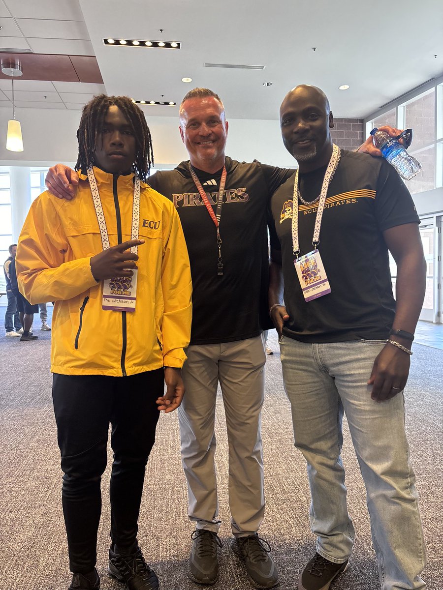 Isaac Jackson🦦 tweet media