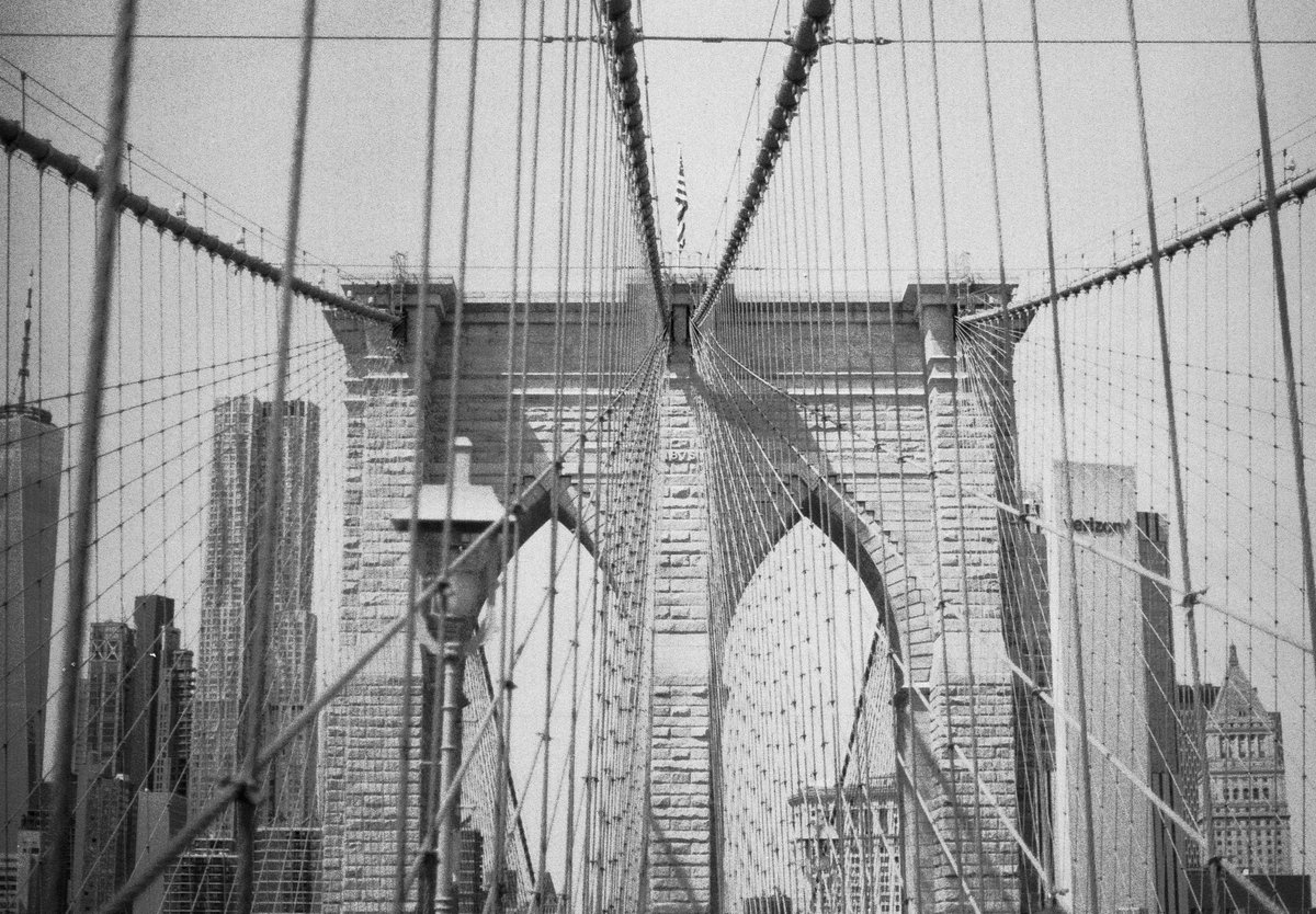Brooklyn Bridge, NYC, 2024 #BrooklynBridge #Manhattan #blackandwhitephoto #believeinfilm #Ilford #HP5 #Mamiya