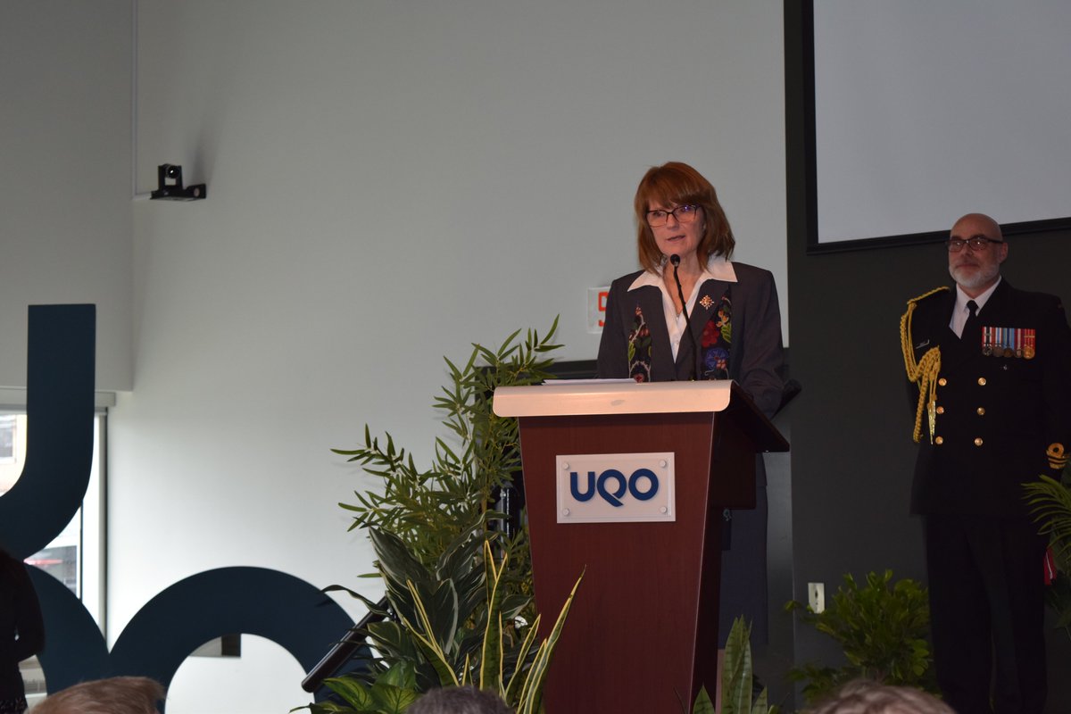 📢 Anne-Sophie Lépine, du Campus de Saint-Jérôme reçoit la Médaille du Lieutenant-gouverneur 📢 La cérémonie s’est déroulée à l'@UQO à Gatineau, le samedi 13 avril 2024. 👏Félicitations à Anne-Sophie Lépine! 👏 ➡️uqo.ca/nouvelles/1583…