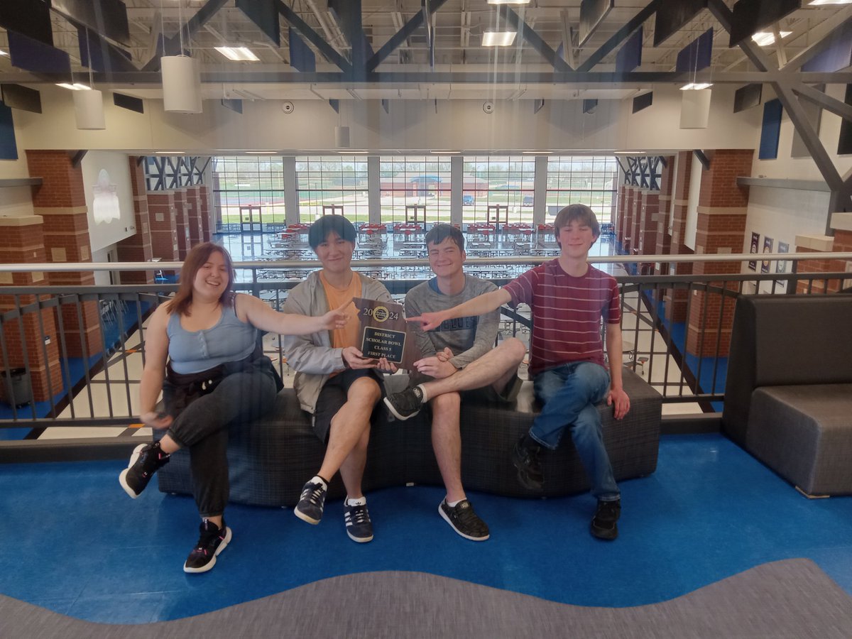 WashMoSchoBowl's tweet image. Washington wins Class 5 District 3, 480-150 over Holt!