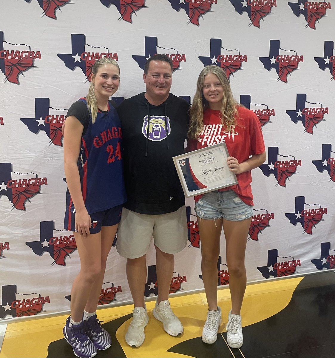 Congratulations to these MHS Bear seniors! Savannah played in the GHAGBA All Star game and Kayla was awarded the GHAGBA Founder’s Scholarship! Well deserved by both! Gonna miss these 2 🐻🏀💪 @ADHeard_MISD @mhs_bears @MontgomeryISD @Savannah8810 @Kayla_Zimny @coachcooper_mhs