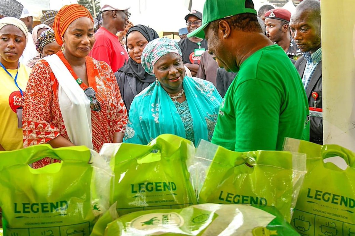 HE @DrHadiza served as special guest at the Kaduna Food Festival taking place at Murtala Square. The event showcases diverse culinary traditions while promoting entrepreneurship. It is organized by @KDSG_MBIT @KADEDA_kdsg & supported by @Sterling_Bankng @TeamTomatoJos & others.