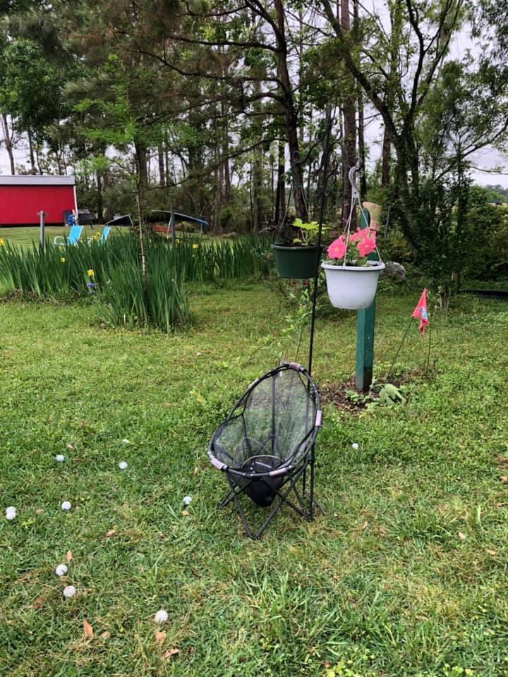 JackpotNick's tweet image. My trusty #chippingnet rotted away so now I just hit to plastic plant pots #golf, it’s what’s for dinner this weekend