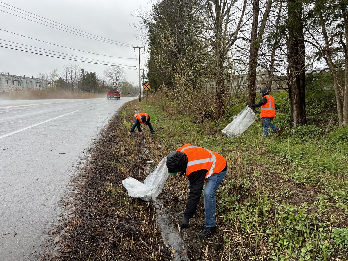 Today, #TeamWilliams joined the Soule Road clean up with the Clay Republican Committee. #NY22