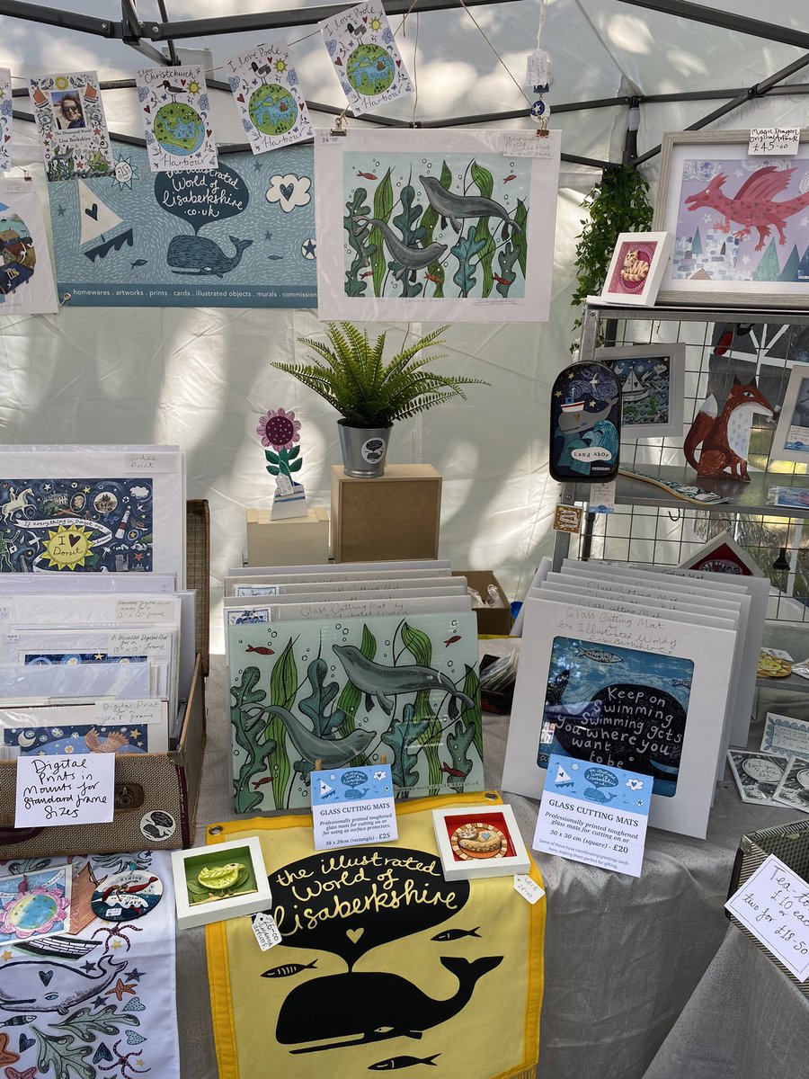 I’m in Romsey from 10-3 under my trusty gazebo with my Illustrated World. If you are in any kind of proximity and feel yourself magnetised to the town, please come and say hello!

#romseymakersmarket 
#romsey #Hampshire #artmarket #shopindie