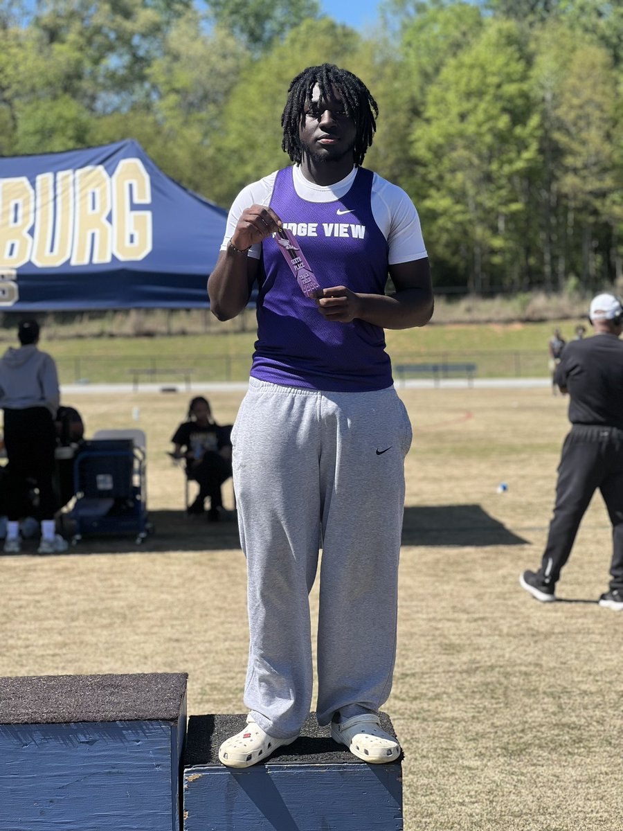 Congratulations to the Khalil Wright for winning the shot put individually !!! #GloverSmileyTrackClassic #TrustTheProcess