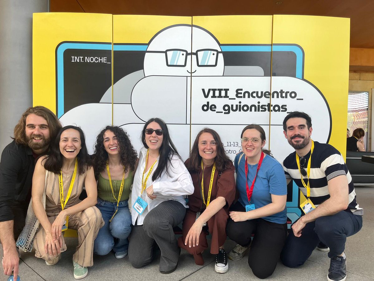 Un trozo de la generación 13 con un par de infiltrados, cuatro años después. Sevilla, te queremos 💫💘