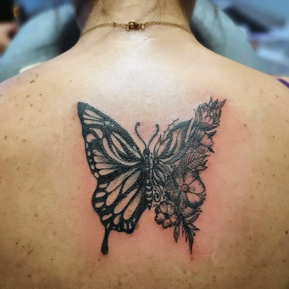 Leissues's tweet photo. Antes y Después #CoverUpTattoo 
IG: Leicohentattoo 
#tattoo #tattoos #tattoodesign #tattoolife #tatuagem #tattooing #tattooargentina #tattooworkers #tattooaddicts #tattooarg #tattoobuenosaires #tattoo_art_worldwide #tattoostudio #argentinatattoo #finelinetattoo https://t.co/y6EQSrT6dz