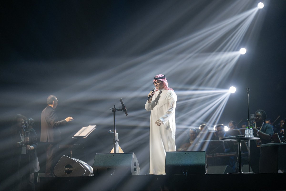 RotanaLive's tweet photo. ومن مثلك يا عبدالمجيد 😍🎵

#عبدالمجيد_عبدالله_في_دبي

@Abdulmajeed6531 
@cocacolaarena @Dubai_Calendar @CelebrateDubai @VisitDubai_AR https://t.co/tZ4LfzVqTm