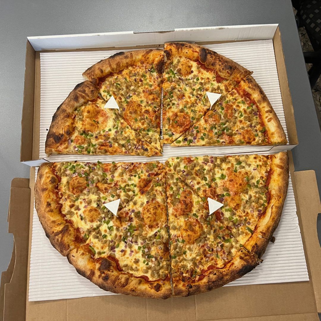 How big is a pie from Lore Pizza? How about 'it takes two boxes to get it all in' big? #pizza #yeg #yegfood edifyedmonton.com/food/eat-in-ta…