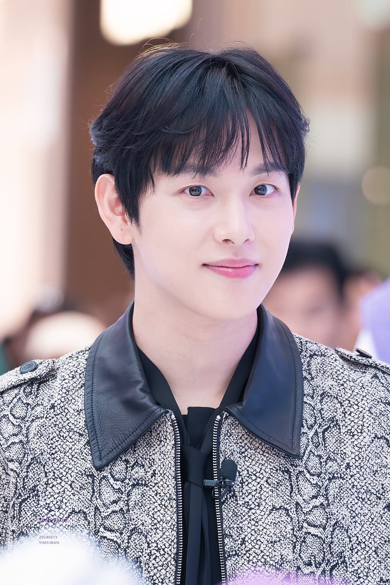 240413 나르왈 팝업스토어 팬사인회

✨✨✨✨✨

#임시완 #yimsiwan