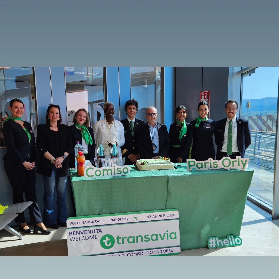 EKAMATARI's tweet photo. Very nice inauguration today of the Paris Comiso Paris line, well done to the crew and thank you to the entire team at the magnificent Comiso Sicily airport for their exceptional welcome! #comisoairport #aeroportodicomiso #transaviafr #Comiso #Sicily 🇮🇹 🇫🇷 🇧🇮 https://t.co/k39NOHE1DO