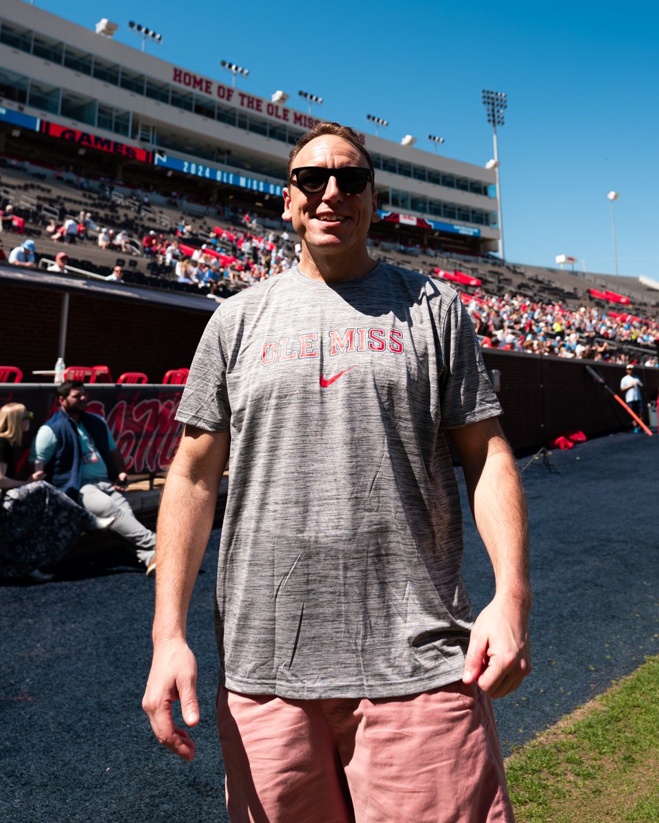 Joey Chestnut is in the building 🌭 @joeyjaws | #HottyToddy