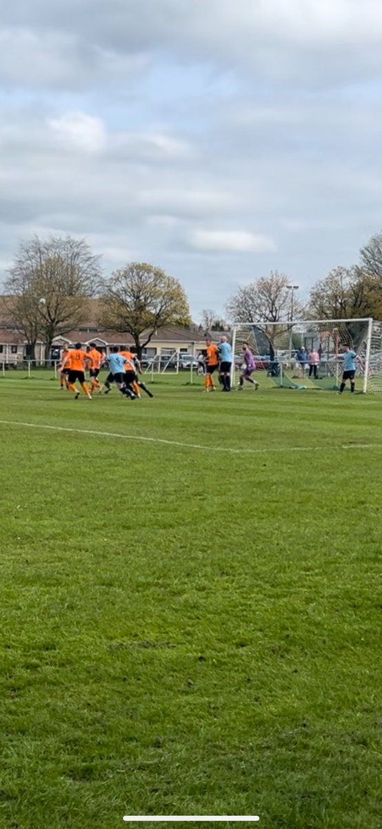 MendipBroadwalk's tweet image. 🔵🔴

Top 2 was secured today with a gritty 1-0 away win at Timsbury. 

That man again Jack Medj with the winner. ⚽️

And a rare joint MOM  award to both Jordan Hughes &amp;amp; Jackson Brown both solid today.

3 games to go , and the focus is now on winning the league 👍

@somersetcfl
