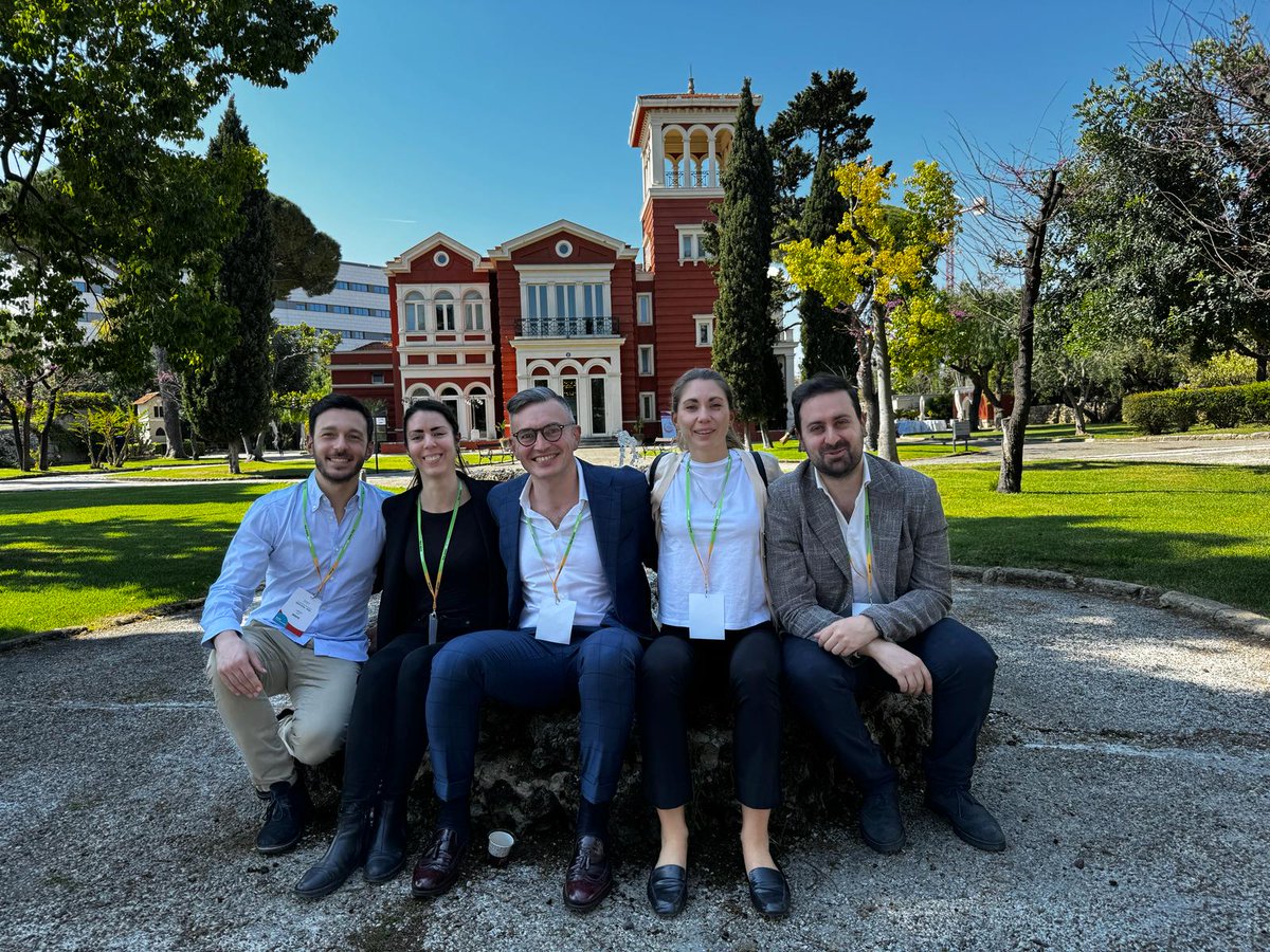 giuse_testa's tweet photo. Great contribution of the Florence #Prehab Team to the Italian Chapter @ErasSociety congress in Bari. Special ๐๐ป to @GBaldini18 ๐๏ธ๐๐๐ง
Many challenges ahead: from true #MDT work to implement #DHTs.
There was only one #geriatrician...guess who? https://t.co/HdcGLhHWOm