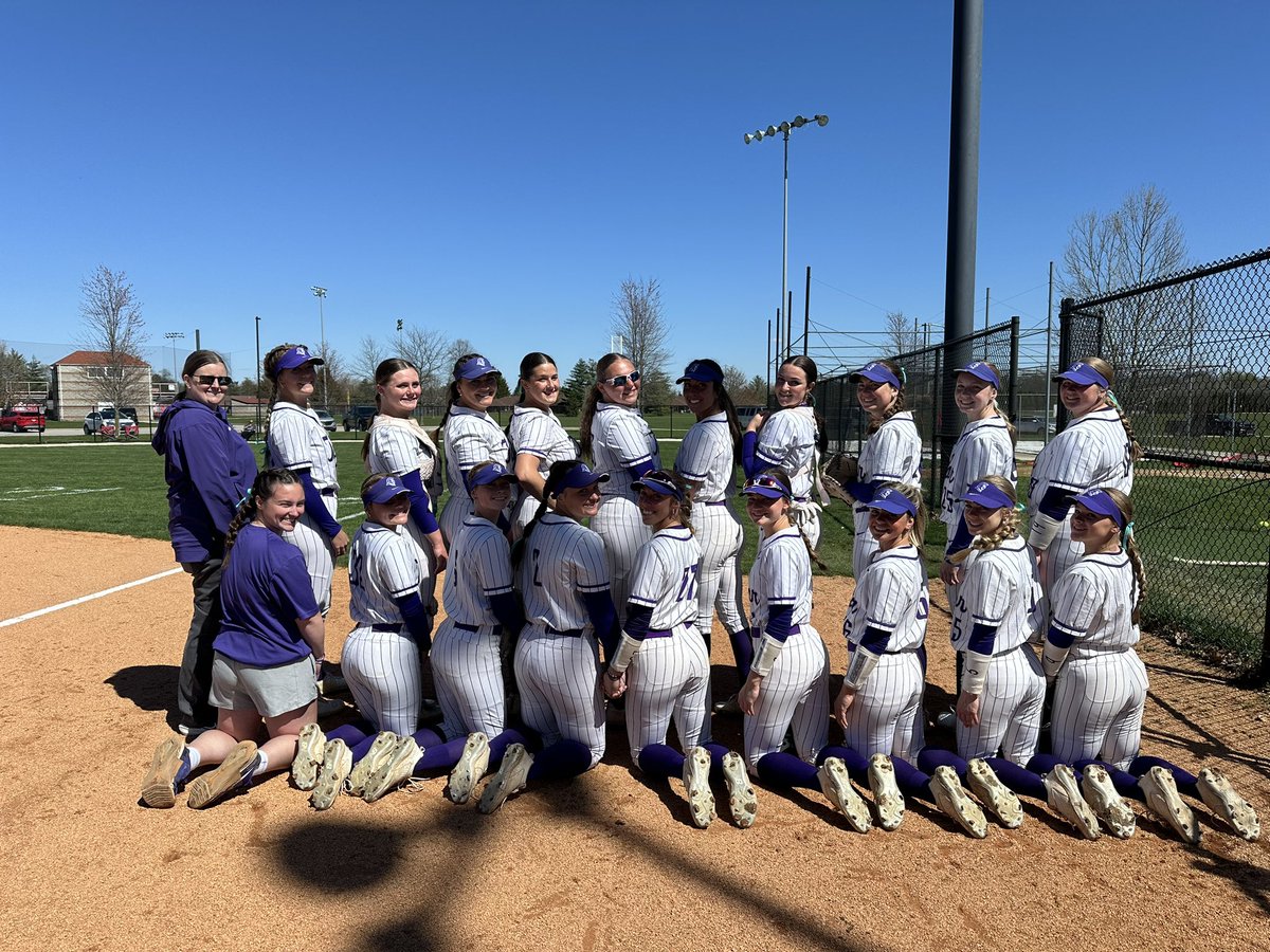 Taylor University Softball tweet media
