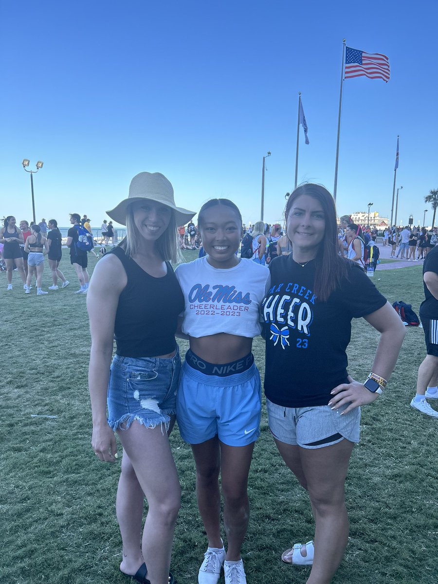 cheer_oc's tweet image. Coach Cassy and Coach Haley are hard at work at @NCAupdates Nationals in Daytona getting new ideas for the upcoming season! And we ran into Malina! 🫶🏻 #NCA #Nationals #Bandshell