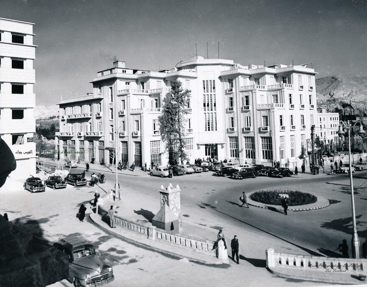 TheTweetOfRon's tweet photo. دمشق فندق الشرق مقابل محطة الحجاز 1950

المتحف الفوتوغرافي السوري https://t.co/3f2JxLzZJh