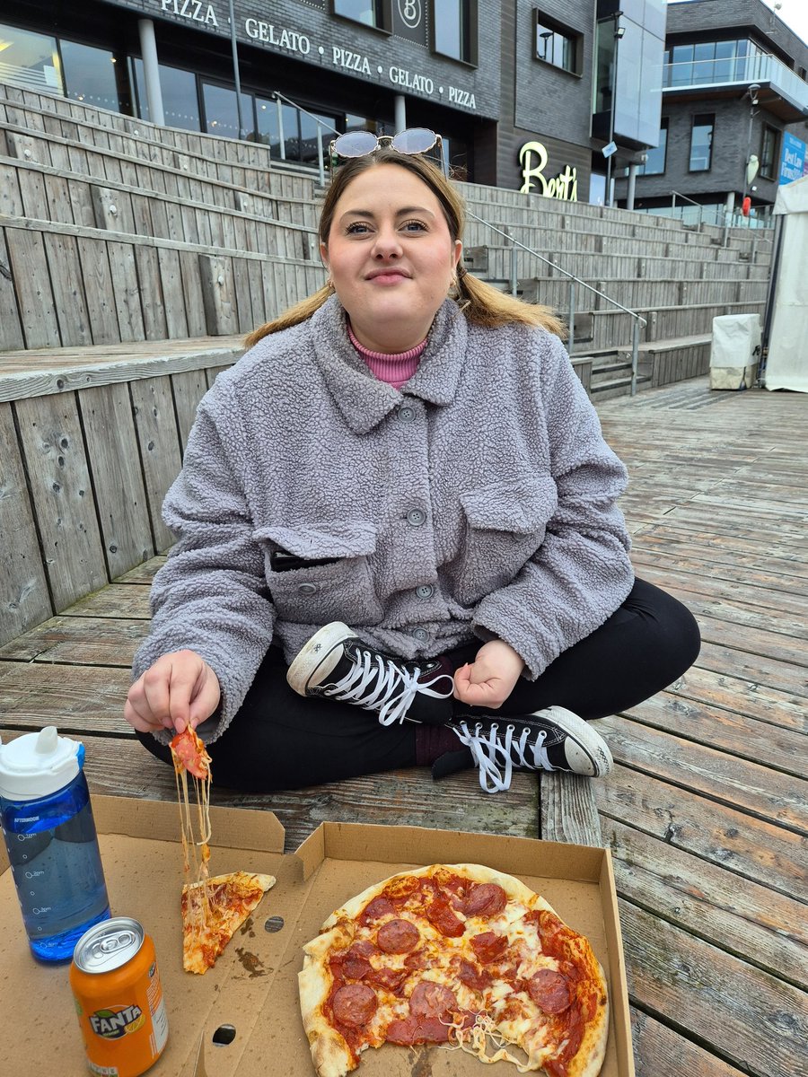 Rich Sutherland tweet media