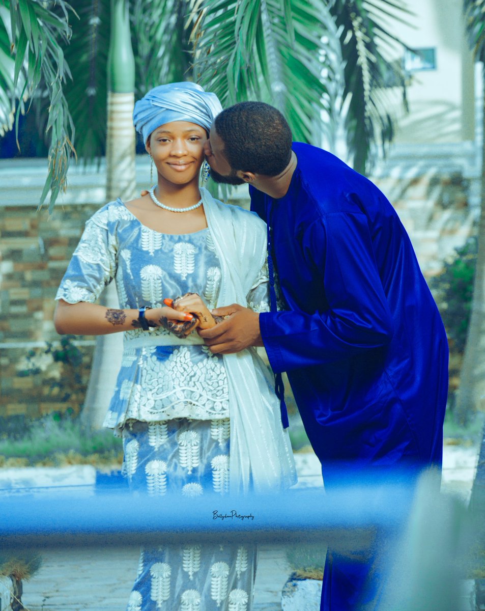 mrbellydeen's tweet photo. Because It's Saturday, we see love in the air😍

Photograph by Bełly OfKogi 
#ebiracouples  #picoftheday #weddingphotography #photooftheday https://t.co/zfpBdDitf6