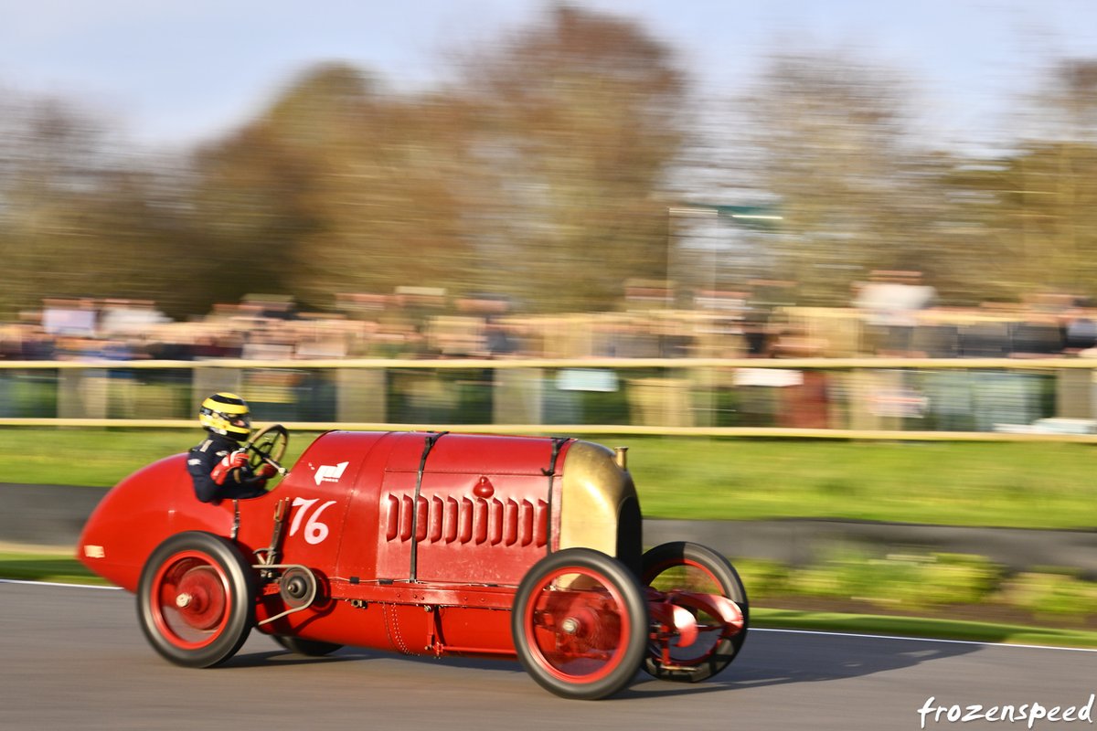 Frozenspeed's tweet photo. Watching 100 year old cars race on a sunny Saturday afternoon. #81MM #SFEdgeTrophy https://t.co/7JbwonIdDS