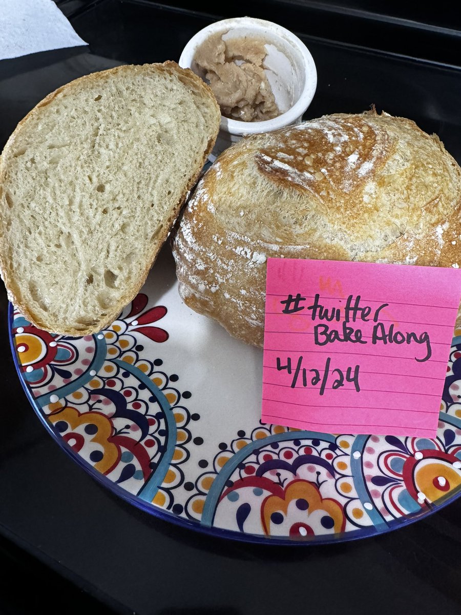 emily4621's tweet photo. Nothing beats a homemade loaf and some fresh honey butter! #twitterbakealong @thebakingnanna1 @Rob_C_Allen https://t.co/rWfB86tzXf