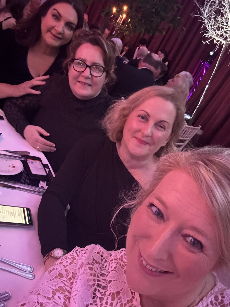 mariskasmt's tweet photo. Great night at the Radisson with great company #CBAAWards https://t.co/BpgcEIveuB