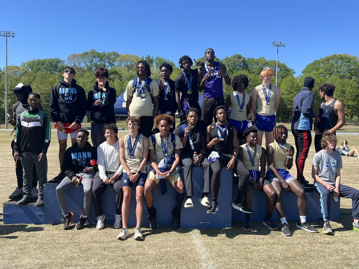 Congratulations to the quartet of Darrell Price , Jacob Holmes, Mounir Spann and Macaire N’twa for winning the 4x4 relay !!! #GloverSmileyTrackClassic #TrustTheProcess