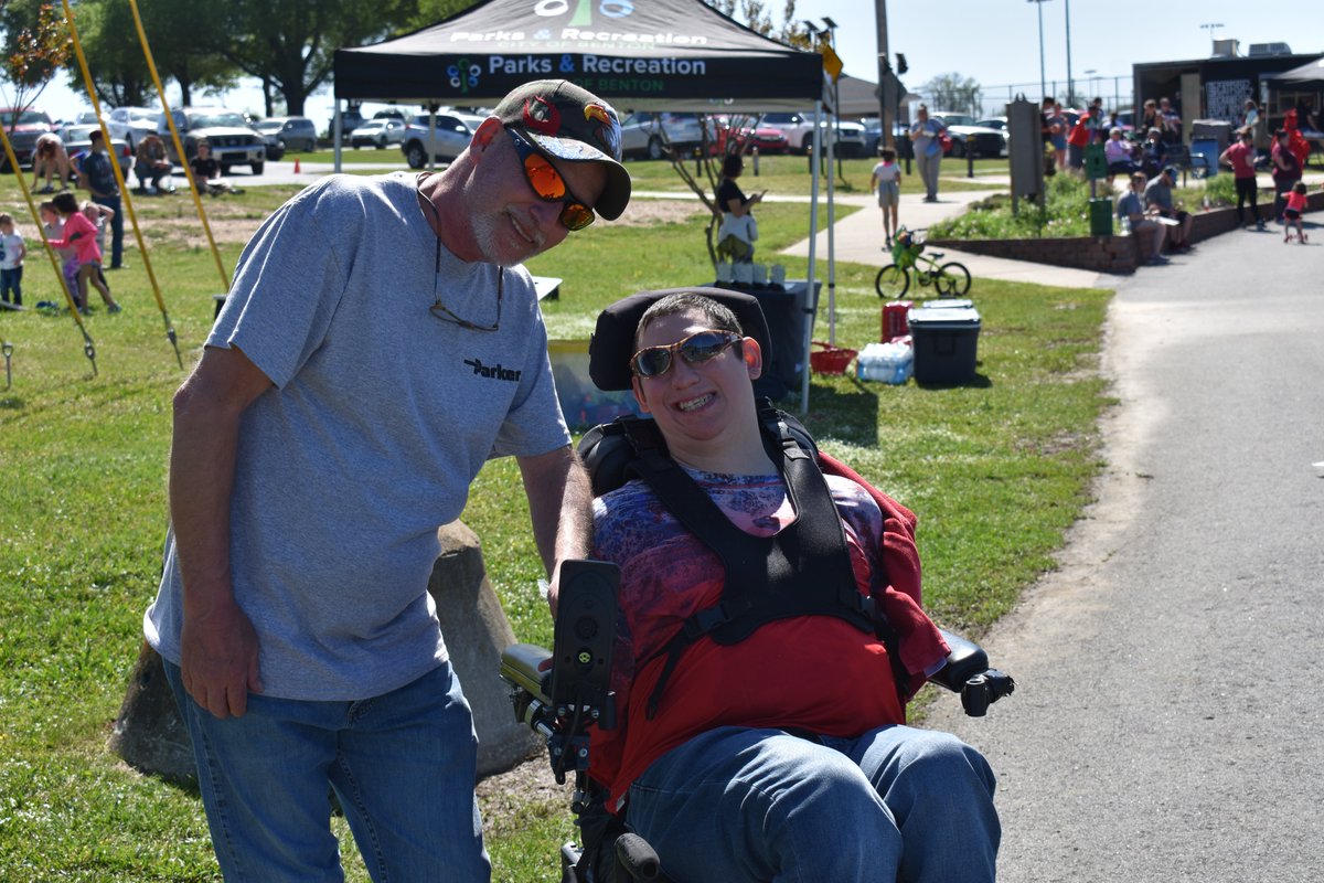 BentonPoliceAR's tweet photo. Thanks to Benton, Arkansas Parks and Recreation and Arkansas Game and Fish Commission for hosting this event and thanks to the vendors and donors who made sure we had outstanding food and prizes.

Enjoy these photos from the fishing derby.

#BNPD #BeTheDifference #CommunityFirst https://t.co/0093egBgWq