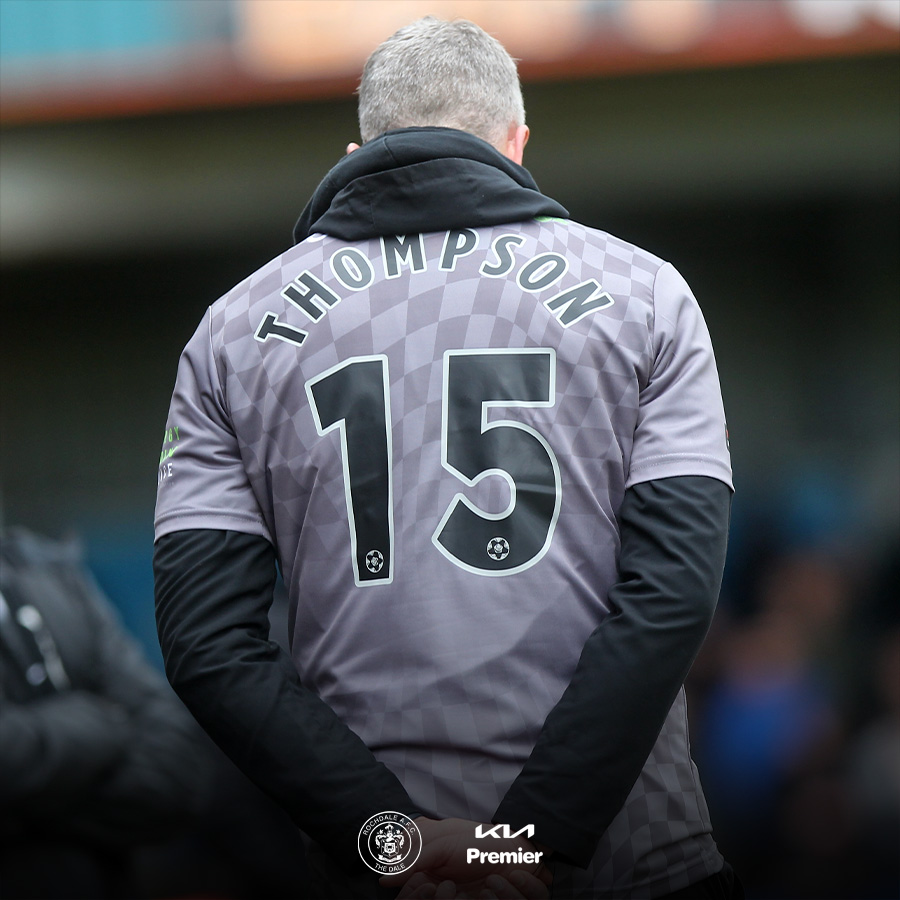 officiallydale's tweet photo. Our Head Coach showing his support for @IAmJoeThompson throughout today's game 💙

#RAFC https://t.co/HABikUGNB7