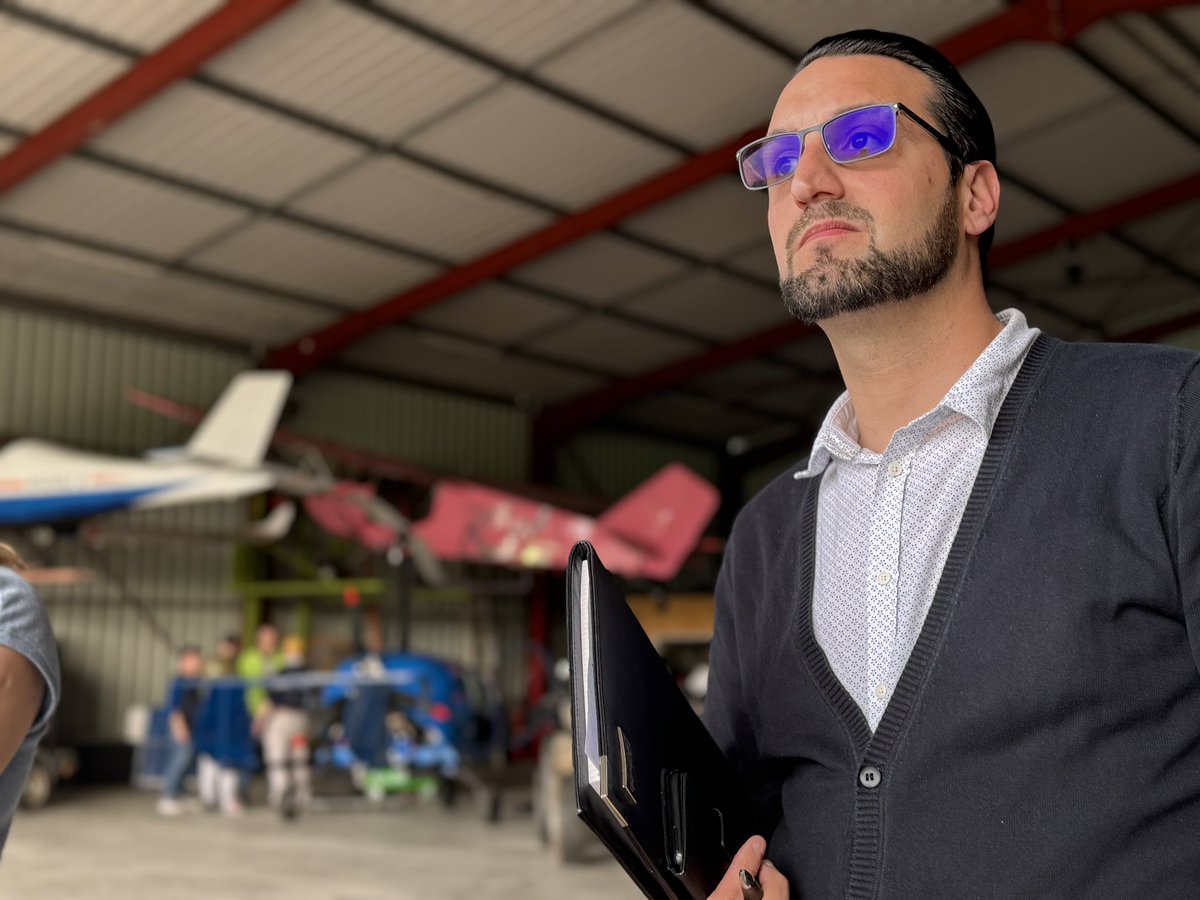 MaelCamerlynck's tweet image. Nous étions ce jour à Choisies dans l’#Avesnois, entretien avec M. le Maire sur les aberrations des normes agricoles.
Nous nous mobilisions contre le projet de destruction de la Salmagne et contre la multiplication de parcs éoliens.
Oui à l’écologie.
Non à la folie destructrice !