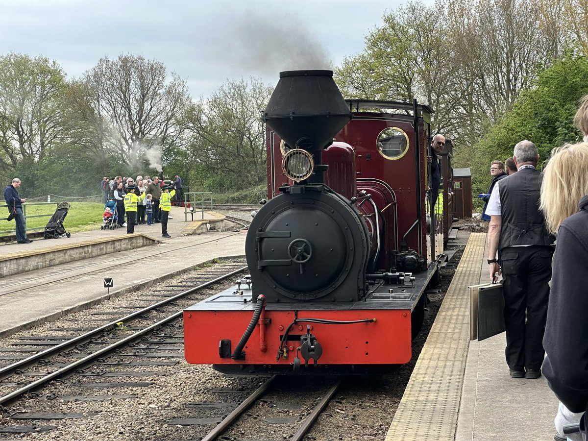 asummerof44's tweet photo. #Statfold #Barn #Narrow #Gauge #Railway https://t.co/cOT82RkulL