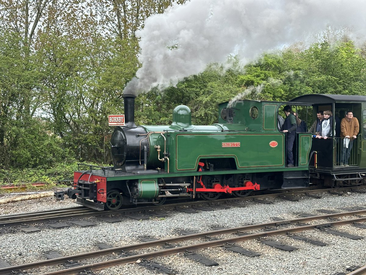 asummerof44's tweet photo. #Statfold #Barn #Narrow #Gauge #Railway https://t.co/cOT82RkulL