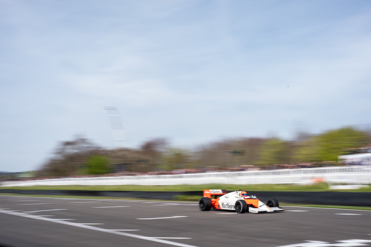 fosgoodwood's tweet image. Niki Lauda’s McLaren MP4/2B was looking pretty spectacular at the 81st Members’ Meeting presented by Audrain Motorsport. It didn’t disappoint the ears either. #81MM #McLaren #Lauda

📷: @ptrsmmrs