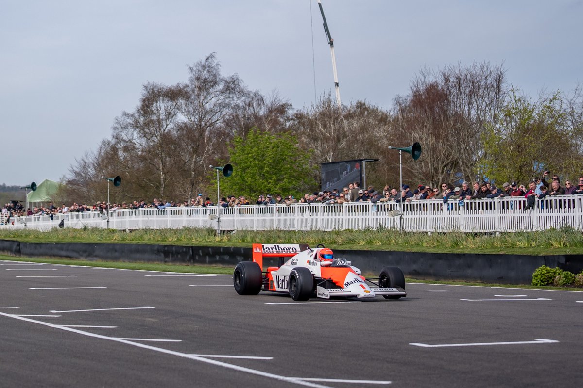 fosgoodwood's tweet image. Niki Lauda’s McLaren MP4/2B was looking pretty spectacular at the 81st Members’ Meeting presented by Audrain Motorsport. It didn’t disappoint the ears either. #81MM #McLaren #Lauda

📷: @ptrsmmrs
