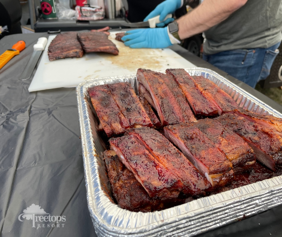 Get your tickets now for the 6th Annual Grill on the Hill Event!! 
This is an event you won't want to miss. BBQ, beer, live music, activities, and more. Tickets are just $25 if you purchase now! 🥩🍺🎶

🔗treetops.com/events/6th-ann…

#treetopsresort #gaylordmi