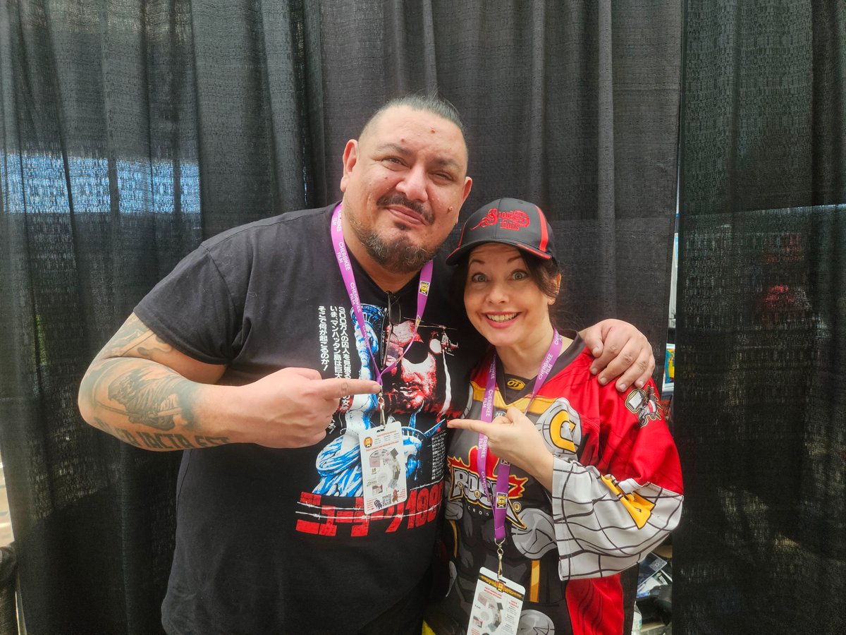 alysontheother's tweet photo. Finally met the brilliant and talented @jayodjick!! 🥰 here at #IndigiPopX in OKC https://t.co/uIPQbvGAcy