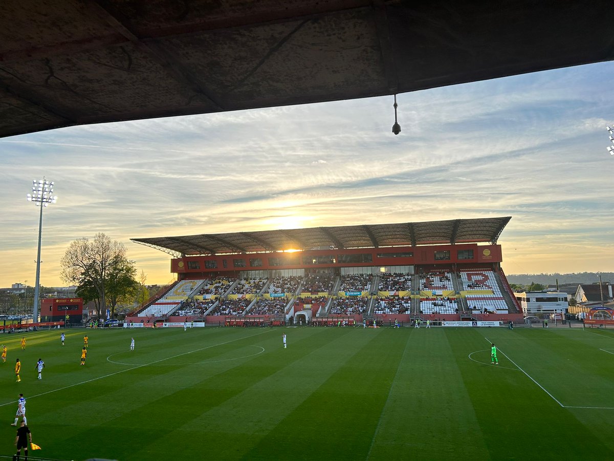 mattbtd's tweet photo. Quel match 🤯 avec un superbe parcage auxerrois 👏

#groundhopping #ligue2 #QRMAJA https://t.co/u4sXxeAtn2